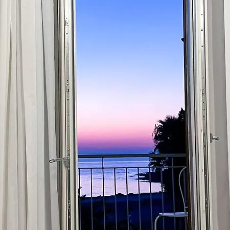 아파트 Splendido A Pochi Passi Del Mare!